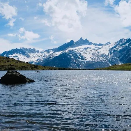 Authentique Avec Vue Panoramique, La Sage Alpesi faház *